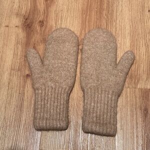 super warm Tan Knit Mittens